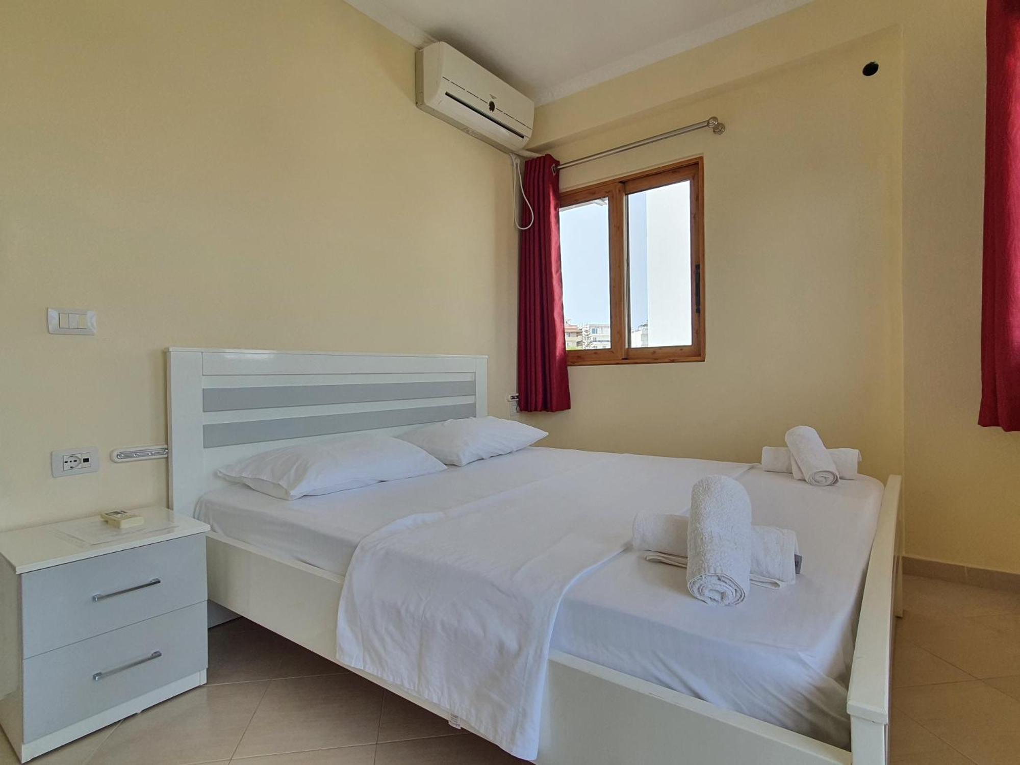 Mintt Hotel Ksamil Esterno foto