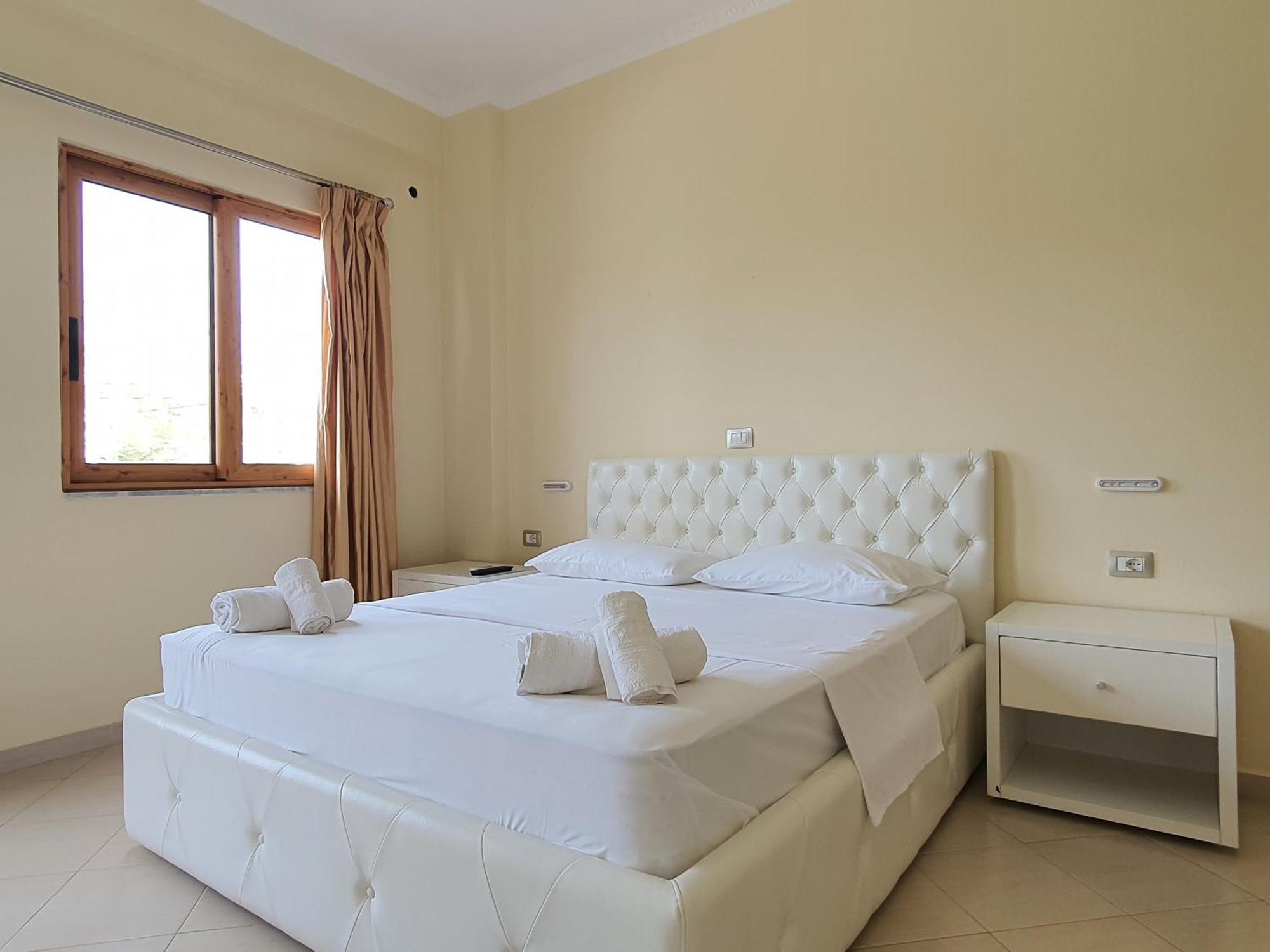 Mintt Hotel Ksamil Esterno foto