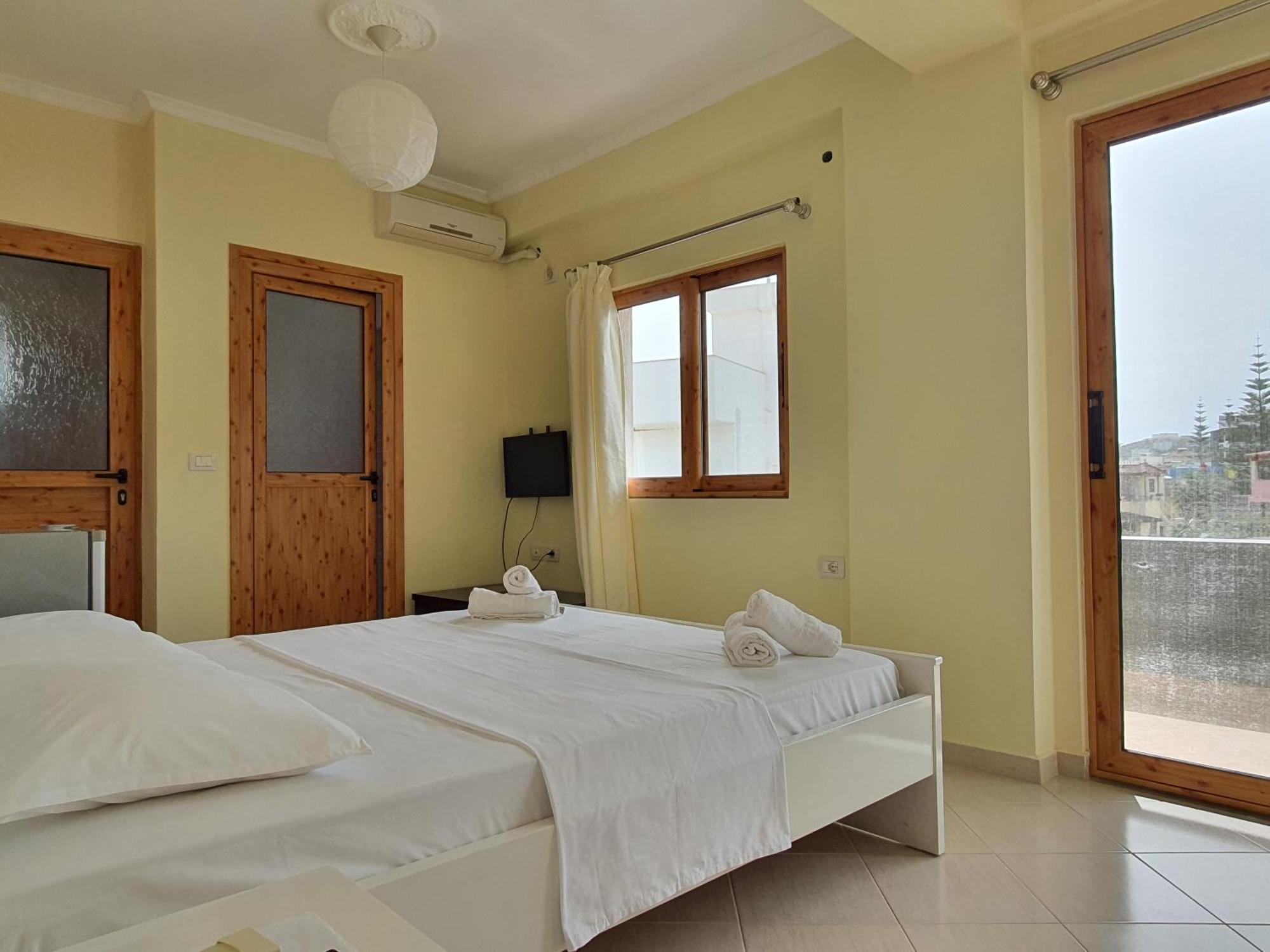 Mintt Hotel Ksamil Esterno foto