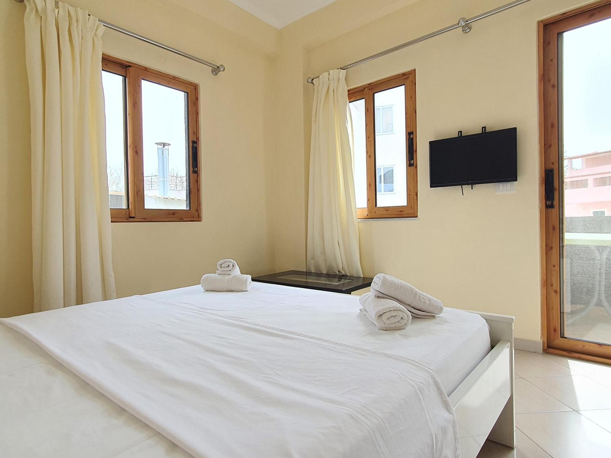 Mintt Hotel Ksamil Esterno foto