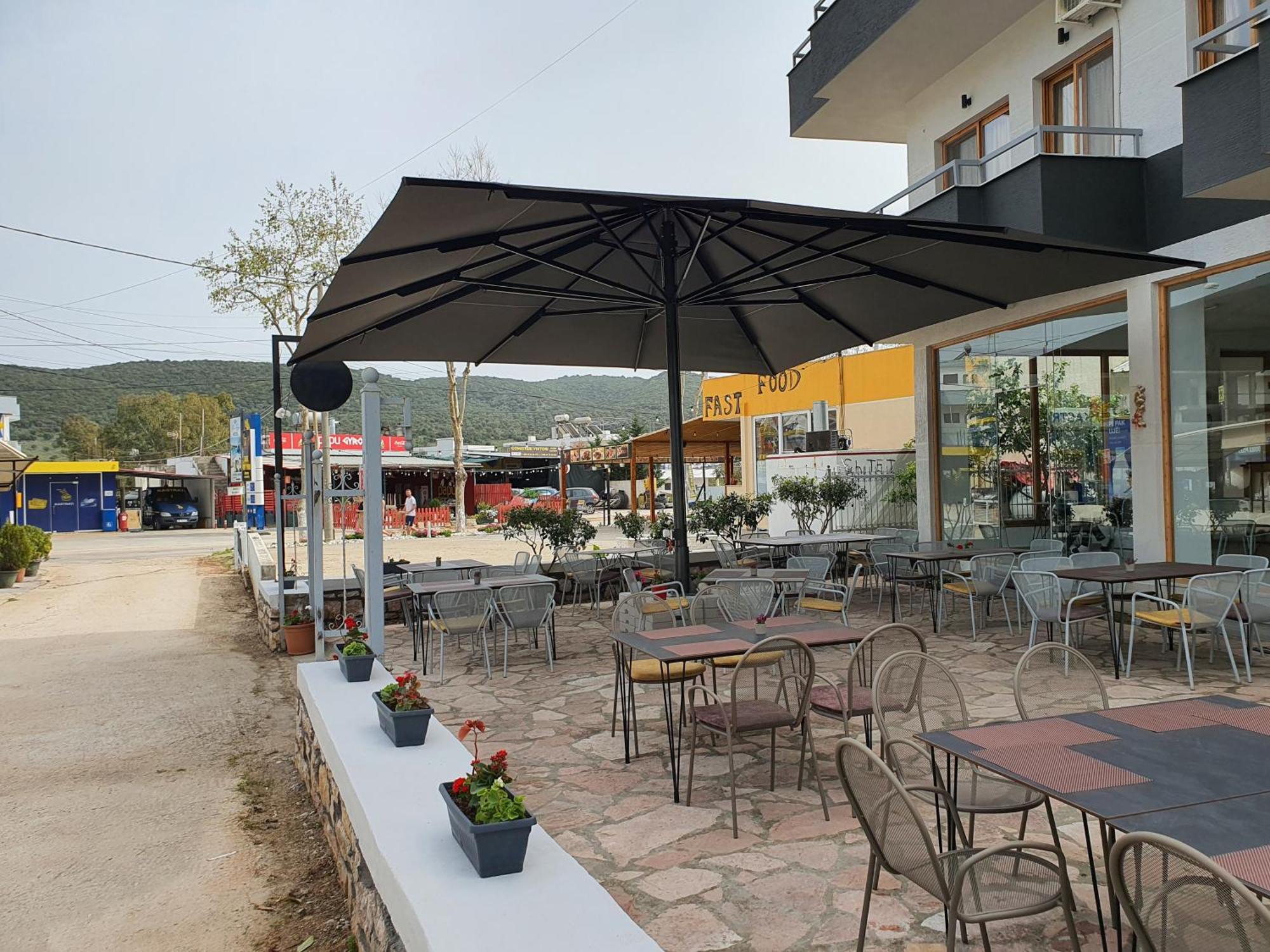 Mintt Hotel Ksamil Esterno foto