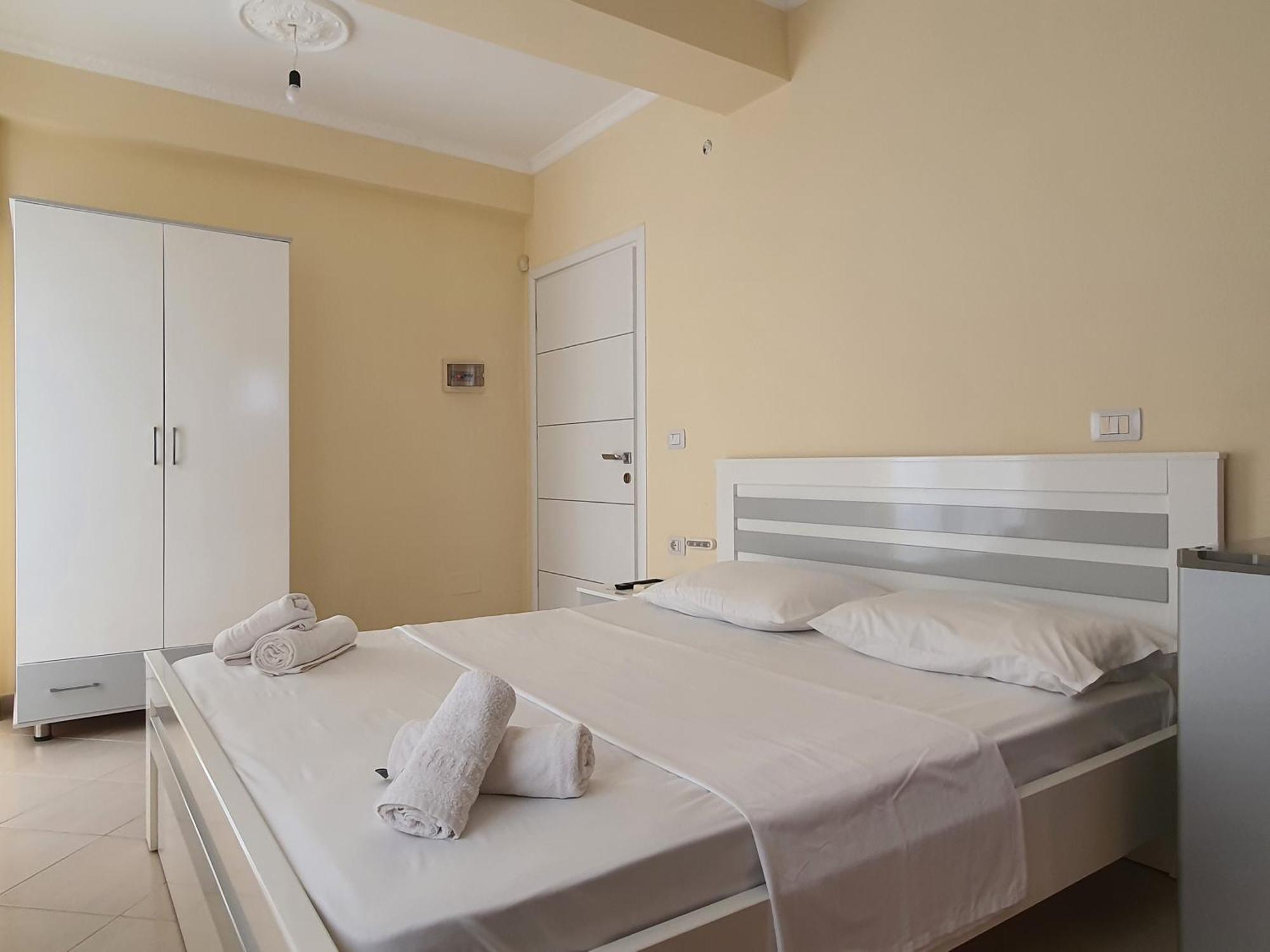 Mintt Hotel Ksamil Esterno foto